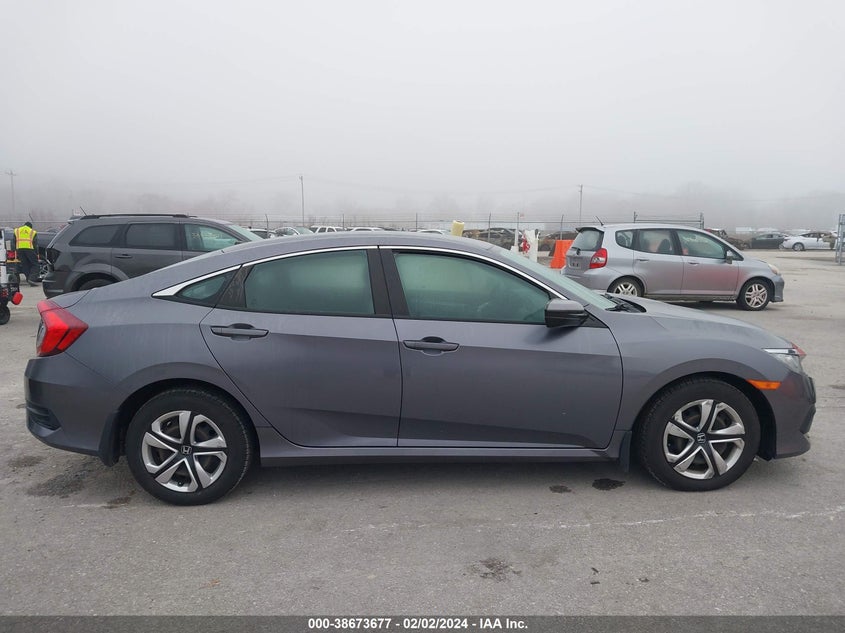 VIN 19XFC2F52HE077228 2017 HONDA CIVIC LX