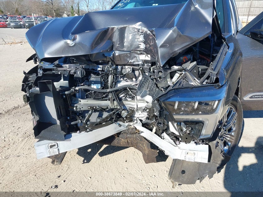 2024 TOYOTA SEQUOIA 3.4L V6   N(VIN: 7SVAAABA1RX024749