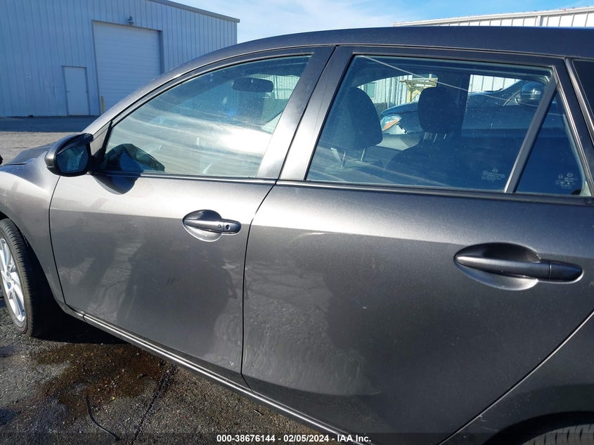 2013 MAZDA MAZDA3 I TOURING - JM1BL1LP5D1823893