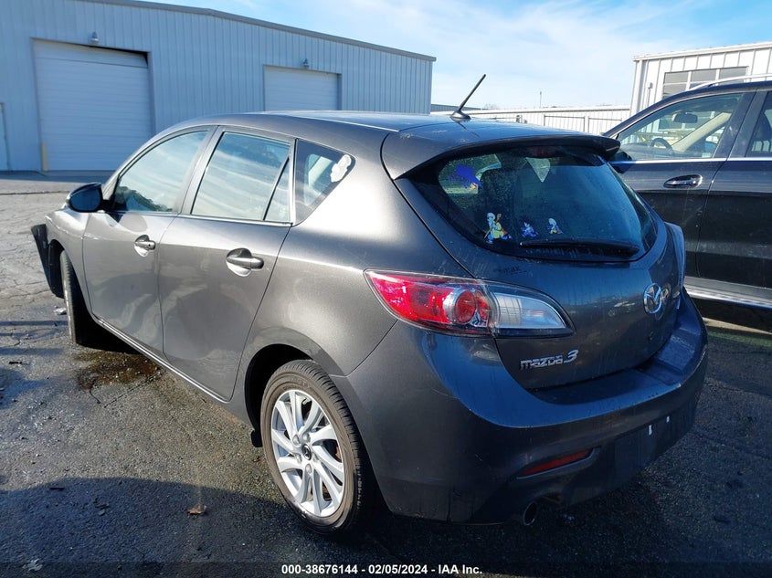 2013 MAZDA MAZDA3 I TOURING - JM1BL1LP5D1823893
