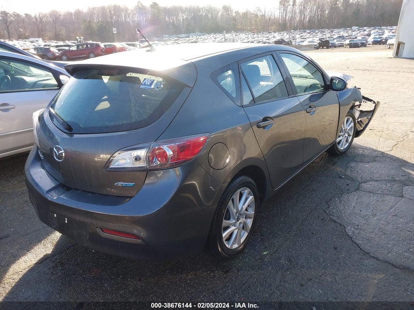 2013 MAZDA MAZDA3 I TOURING - JM1BL1LP5D1823893