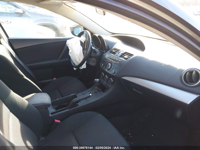 2013 MAZDA MAZDA3 I TOURING - JM1BL1LP5D1823893