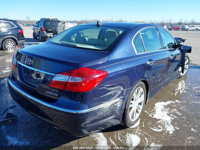 2013 HYUNDAI GENESIS 3.8L - KMHGC4DD0DU227841