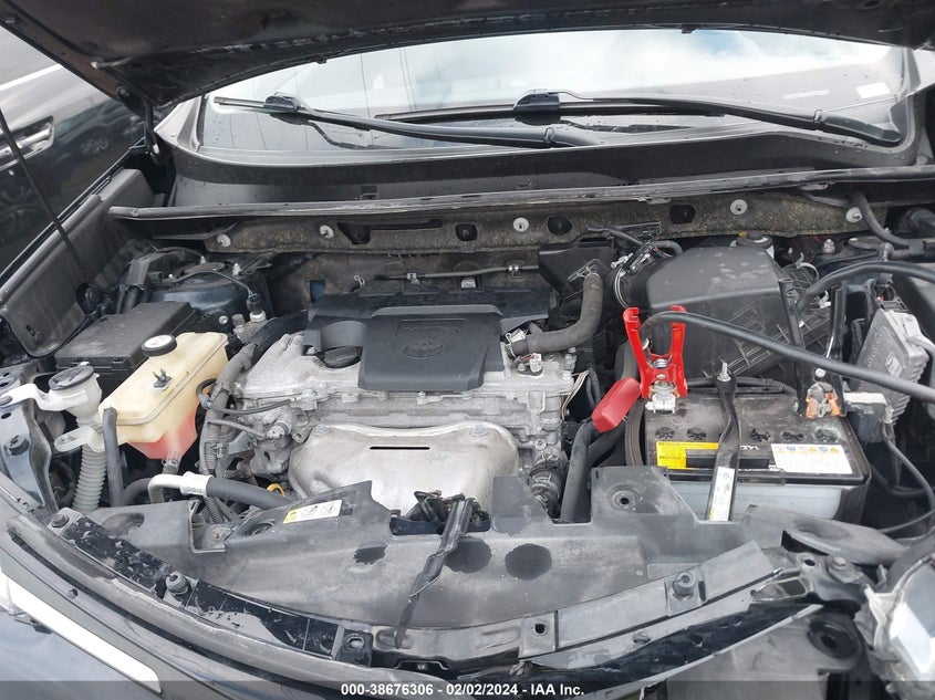 2018 TOYOTA RAV4 LE - JTMZFREV7JD129328