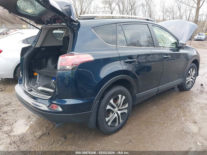 2018 TOYOTA RAV4 LE - JTMZFREV7JD129328