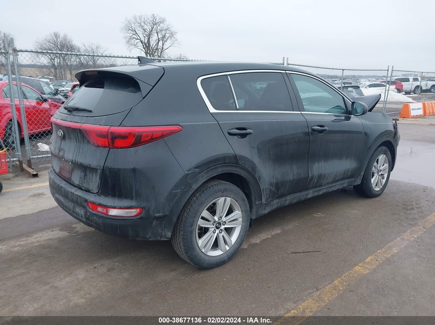 VIN KNDPM3AC1K7503303 2019 KIA SPORTAGE LX