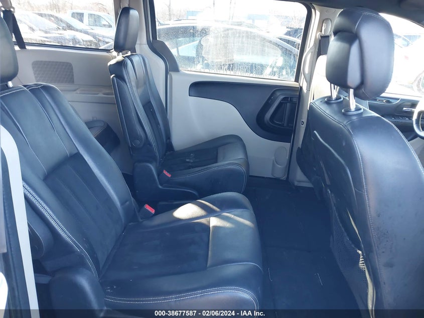 VIN 2C4RDGCG9HR728348 2017 DODGE GRAND CARAVAN SXT