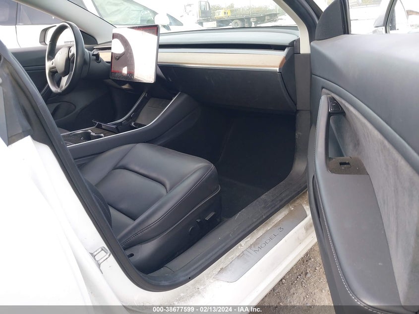 VIN 5YJ3E1EB9JF111602 2018 TESLA MODEL 3 LONG RANGE/PERFORMANCE