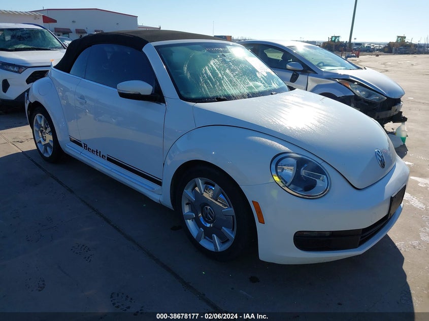 2013 VOLKSWAGEN BEETLE 2.5L - 3VW5X7AT1DM802222