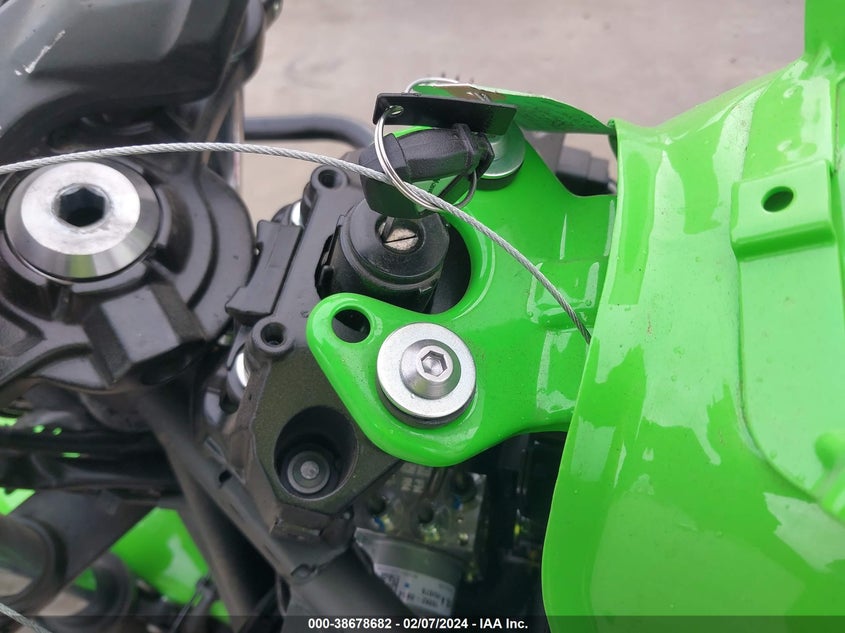 VIN ML5EXEP16PDA97041 2023 KAWASAKI EX650 P