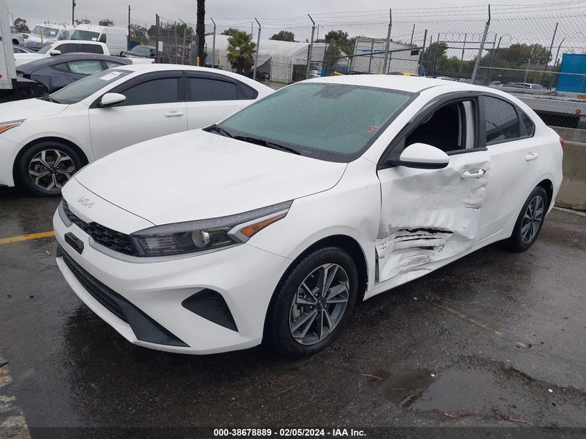 VIN 3KPF24AD3PE674125 2023 KIA FORTE LXS