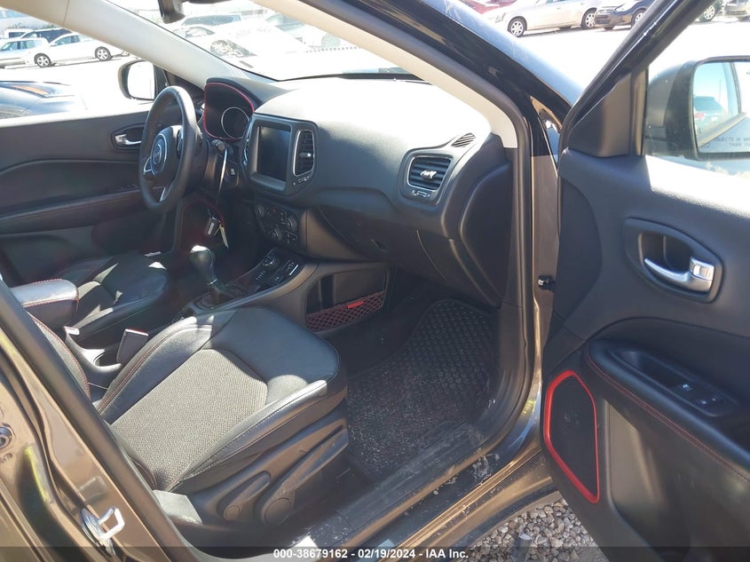 VIN 3C4NJDDB9MT523824 2021 JEEP COMPASS TRAILHAWK 4X4