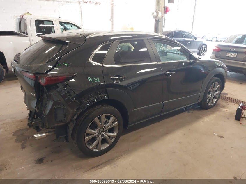2022 MAZDA CX-30 2.5L I4   N(VIN: 3MVDMBBLXNM447804