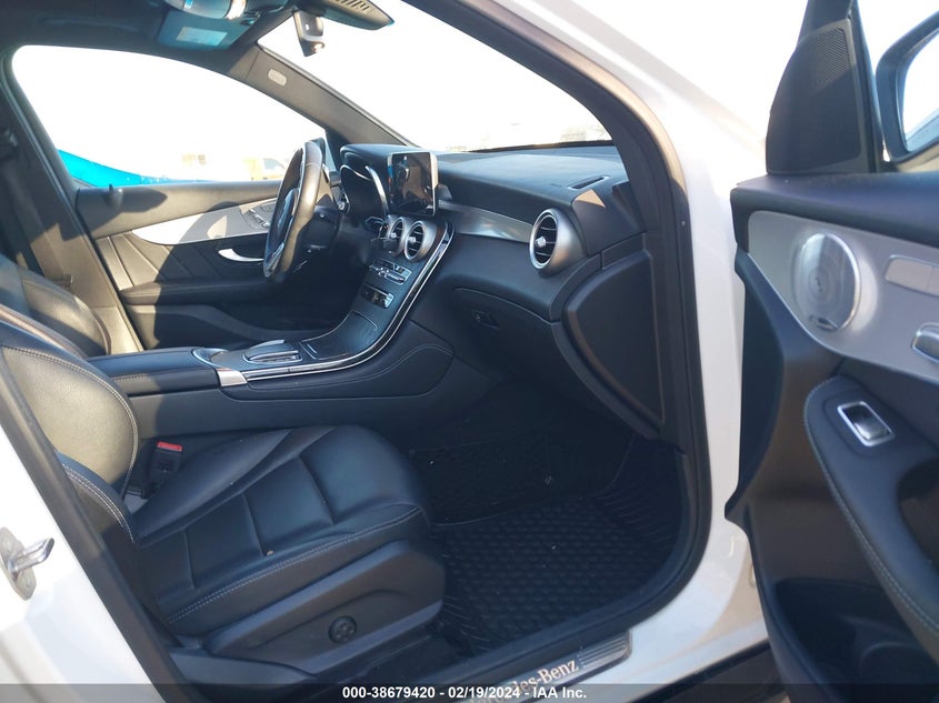 2020 MERCEDES-BENZ GLC 300 VIN: W1N0G8DB3LF791835
