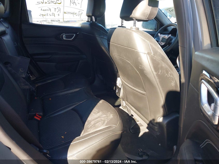VIN 3C4NJDBN2PT555905 2023 JEEP COMPASS LATITUDE