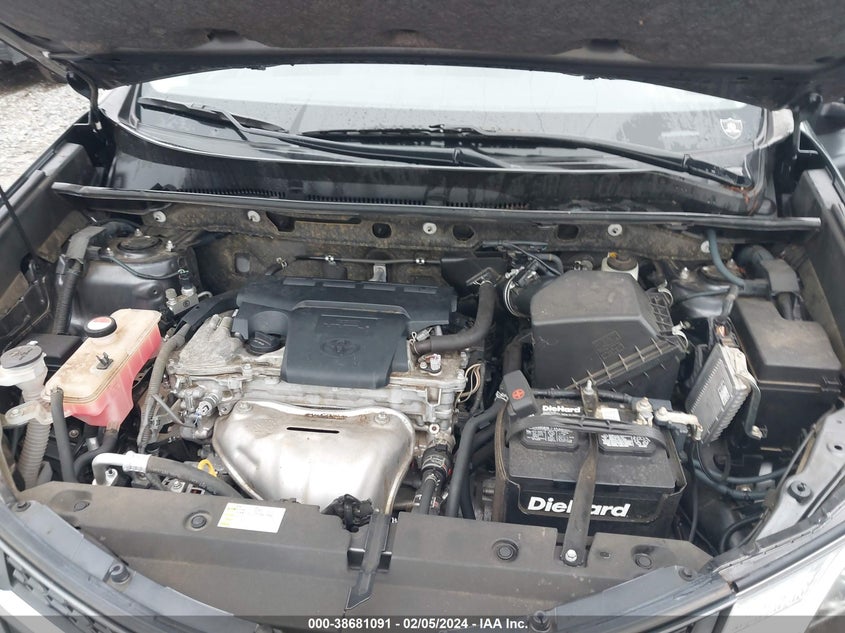 2015 TOYOTA RAV4 XLE - JTMWFREV5FD076512