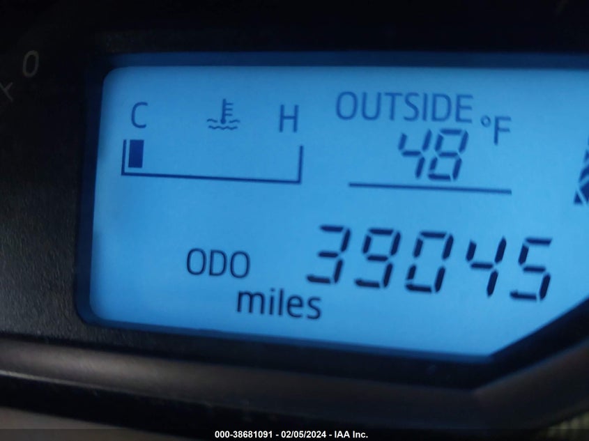 2015 TOYOTA RAV4 XLE - JTMWFREV5FD076512