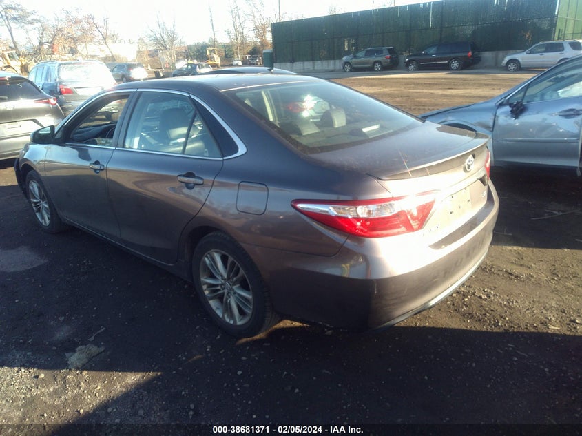 2017 TOYOTA CAMRY SE - 4T1BF1FK4HU364461