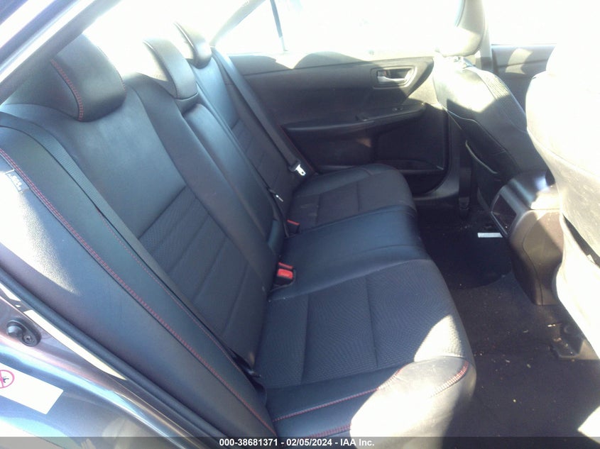 2017 TOYOTA CAMRY SE - 4T1BF1FK4HU364461