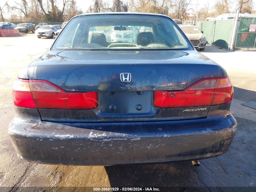 1998 Honda Accord Dx VIN: 1HGCF8546WA021560 Lot: 38681929