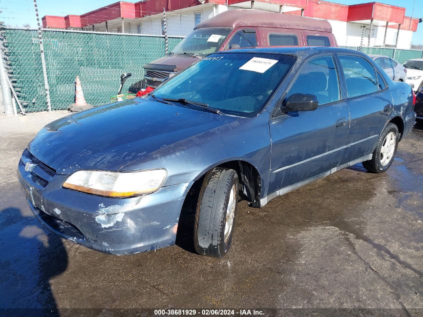 1998 Honda Accord Dx VIN: 1HGCF8546WA021560 Lot: 38681929