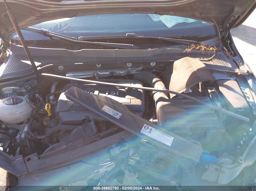 2016 VOLKSWAGEN GOLF SPORTWAGEN TSI S 4-DOOR - 3VWC17AU0GM516920