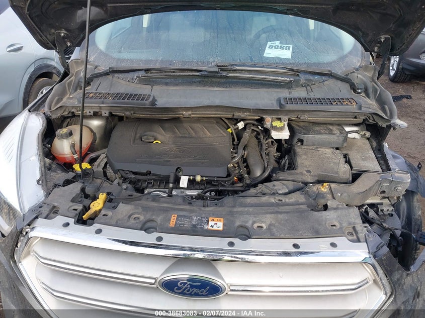 VIN 1FMCU9GD2HUC36700 2017 FORD ESCAPE SE