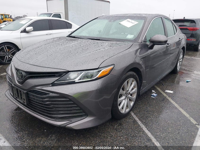 2018 TOYOTA CAMRY LE - 4T1B11HK4JU657892