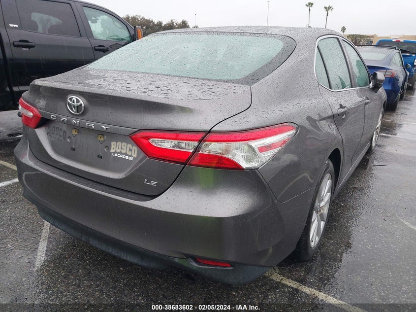 2018 TOYOTA CAMRY LE - 4T1B11HK4JU657892