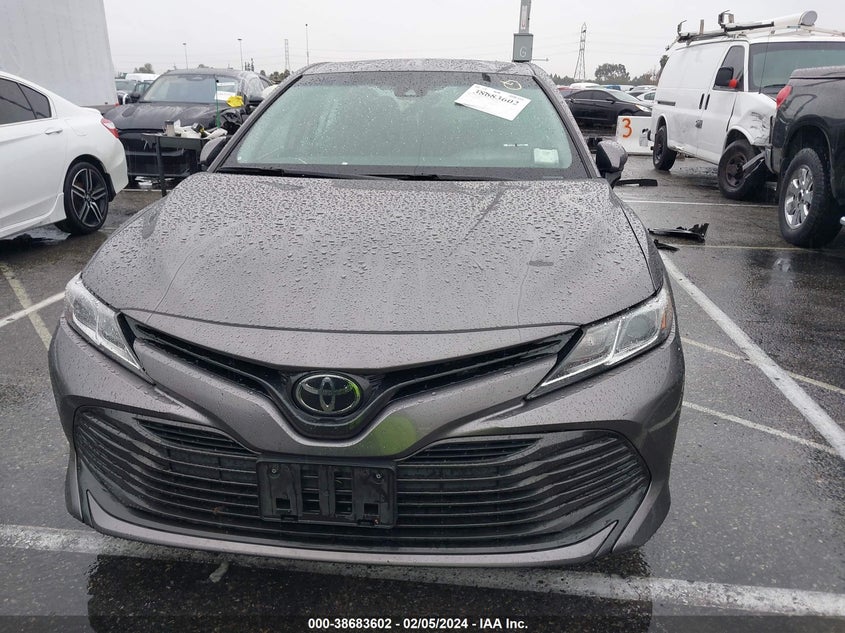 2018 TOYOTA CAMRY LE - 4T1B11HK4JU657892