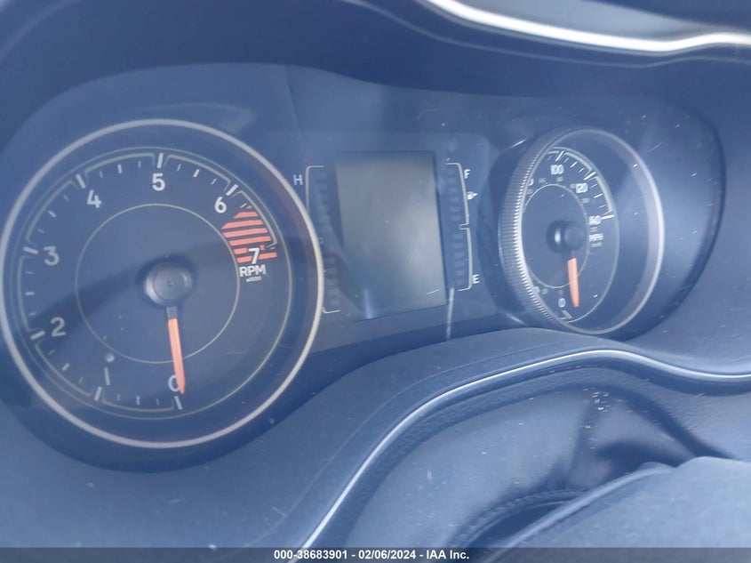 VIN 1C4PJLCB3KD478855 2019 JEEP CHEROKEE LATITUDE
