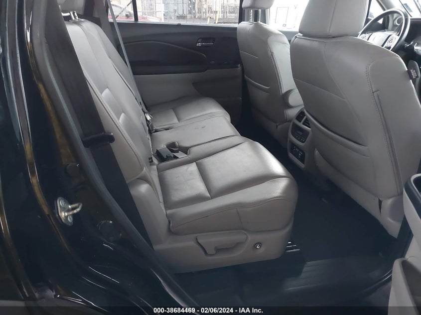 VIN 5FNYF6H99HB009073 2017 HONDA PILOT TOURING