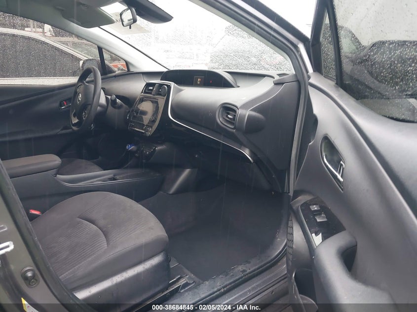 VIN JTDKARFUXK3075522 2019 TOYOTA PRIUS LE