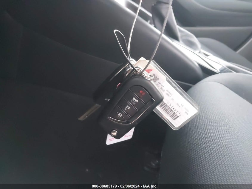 VIN 5YFEPMAE4NP382372 2022 TOYOTA COROLLA LE