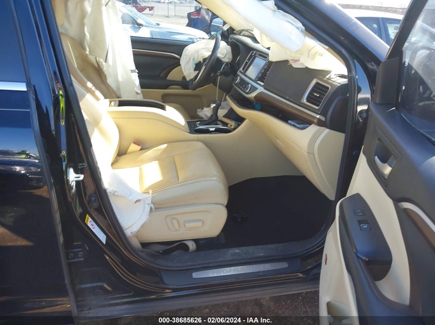 2015 TOYOTA HIGHLANDER LIMITED/LTD PLATINUM - 5TDYKRFH5FS088855