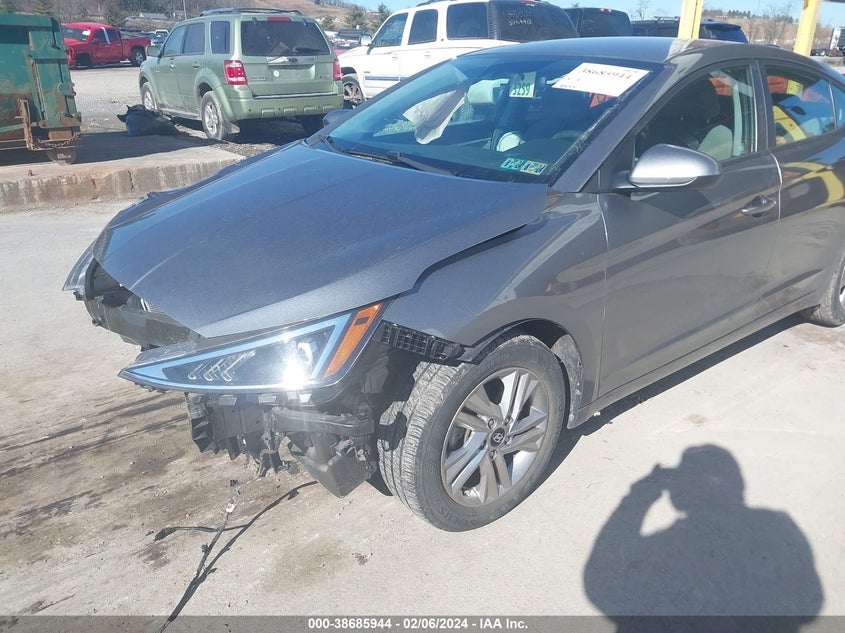 VIN KMHD84LF2KU825904 2019 HYUNDAI ELANTRA SEL