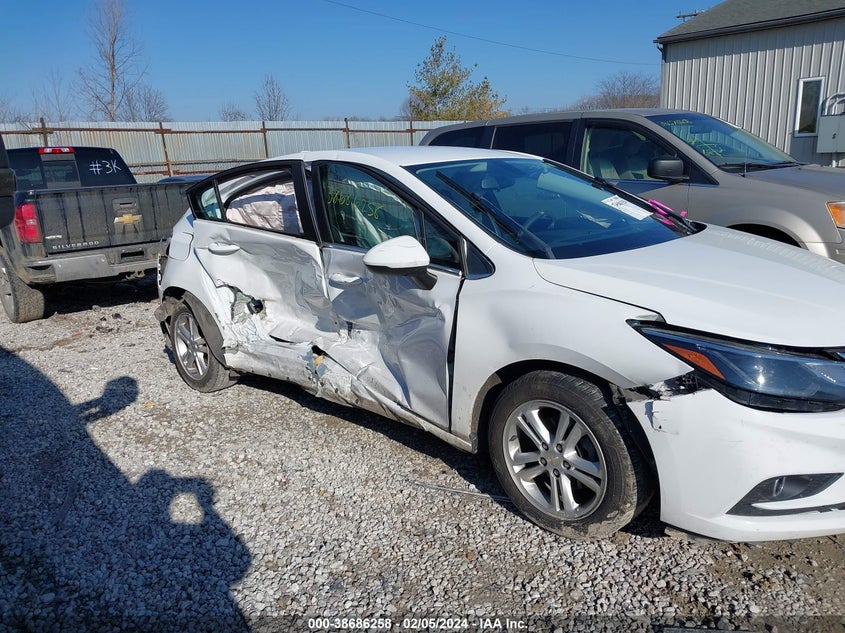 VIN 3G1BE6SM8JS597849 2018 CHEVROLET CRUZE LT AUTO