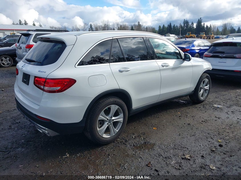 VIN WDC0G4KB5JV056855 2018 MERCEDES-BENZ GLC 300 4MATIC