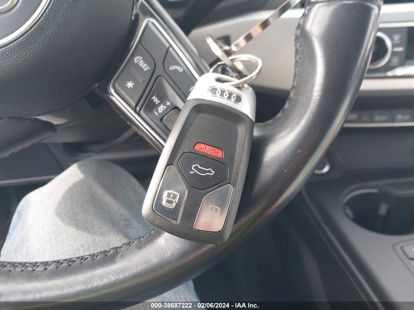 VIN WAUANAF49HN027084 2017 AUDI A4 PREMIUM