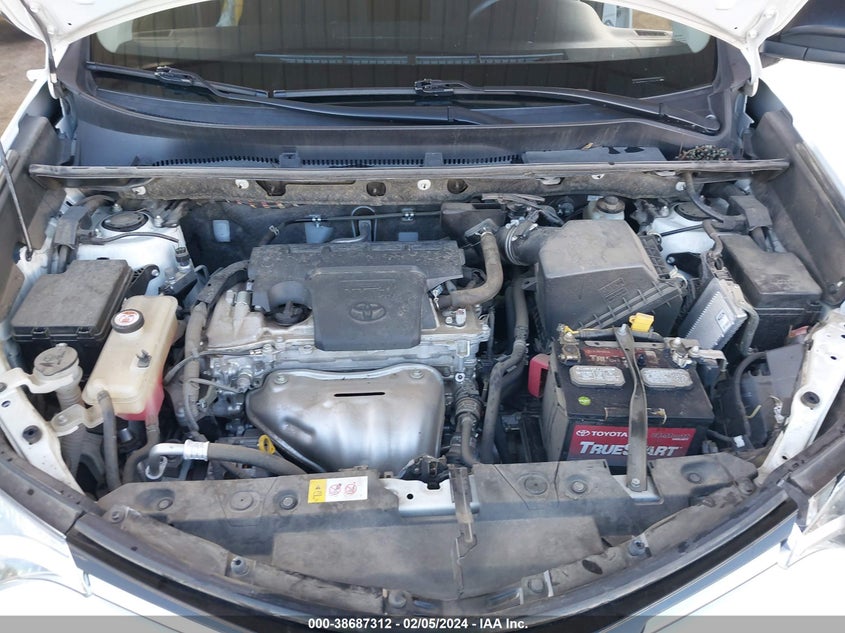 2018 TOYOTA RAV4 LE - JTMZFREV5JJ174480