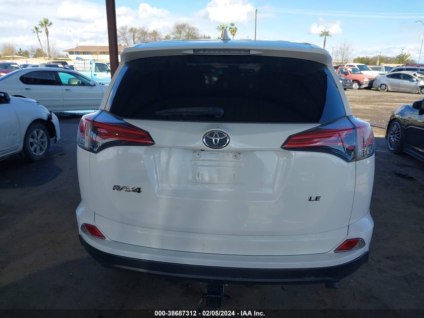 2018 TOYOTA RAV4 LE - JTMZFREV5JJ174480