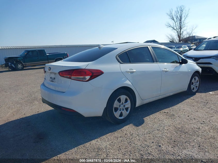 2017 KIA FORTE LX - 3KPFK4A79HE103508