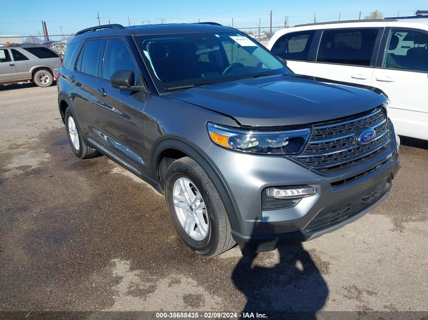 FORD EXPLORER XLT 2023