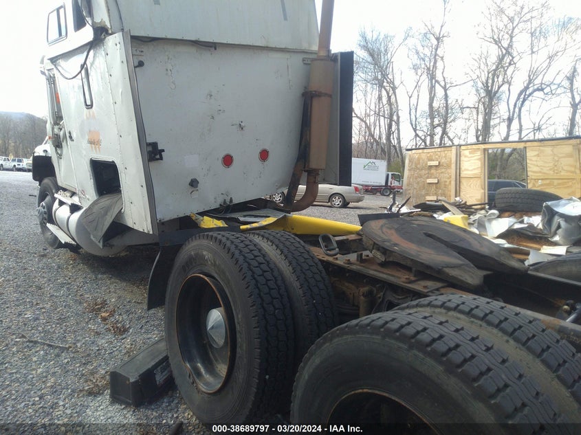 2001 International 9400 9400I white null diesel 2HSCNAMR91C002327 photo #4