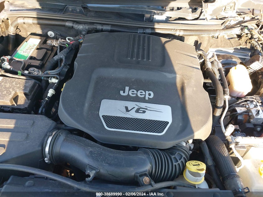 VIN 1C4BJWDGXJL854574 2018 JEEP WRANGLER JK UNLIMITED SPORT S 4X4