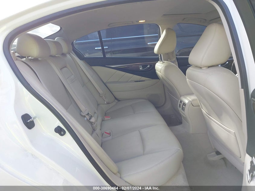 VIN JN1EV7AP3JM591983 2018 INFINITI Q50 3.0T LUXE