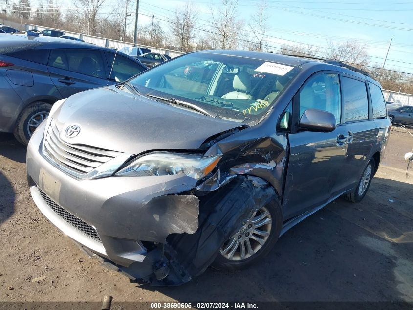 5TDYK3DC5CS189636 2012 TOYOTA SIENNA, photo no. 2