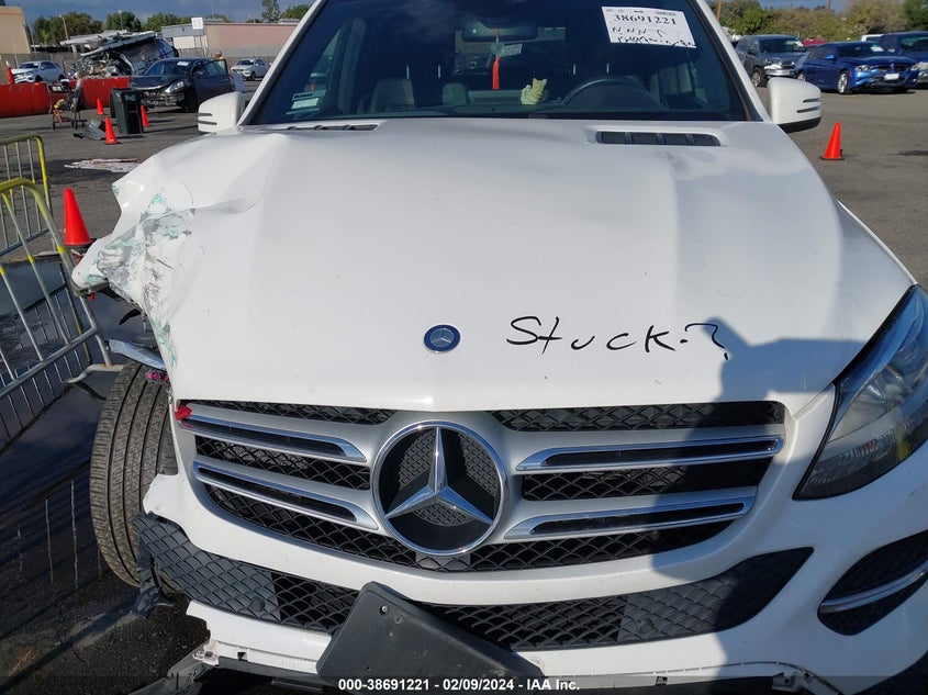 2016 MERCEDES-BENZ GLE 350 350 - 4JGDA5JB7GA776573