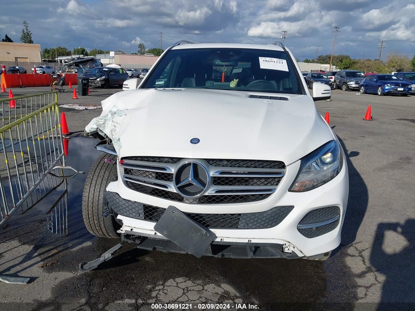 2016 MERCEDES-BENZ GLE 350 350 - 4JGDA5JB7GA776573