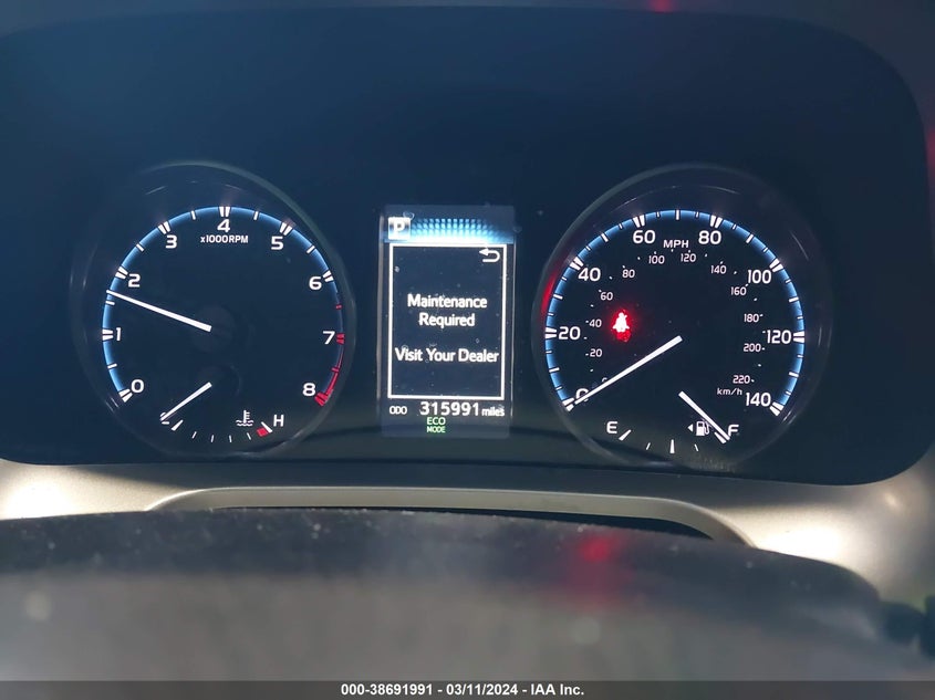 2018 TOYOTA RAV4 LE - JTMZFREV3JJ206326